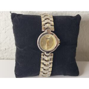 Vintage LTD Brand Watch Ladies Silver & Gold Tone 12 Hour Dial New Battery